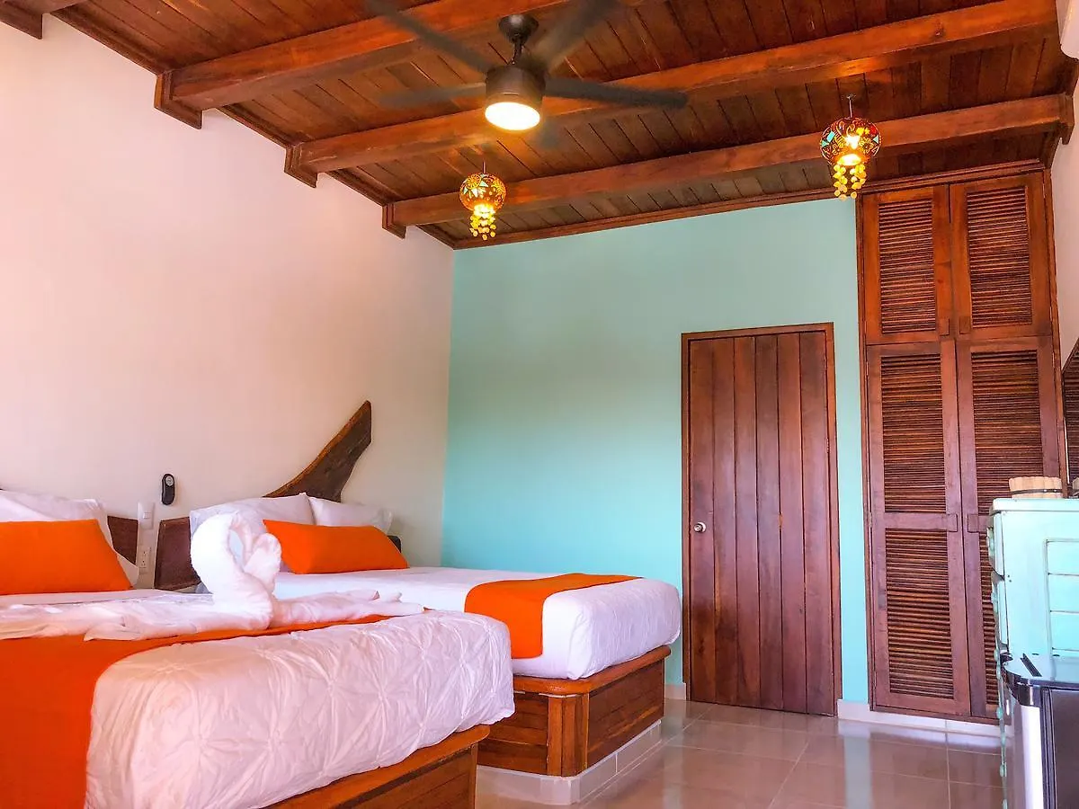 Hotel Hacienda Dos Ojos Tulum