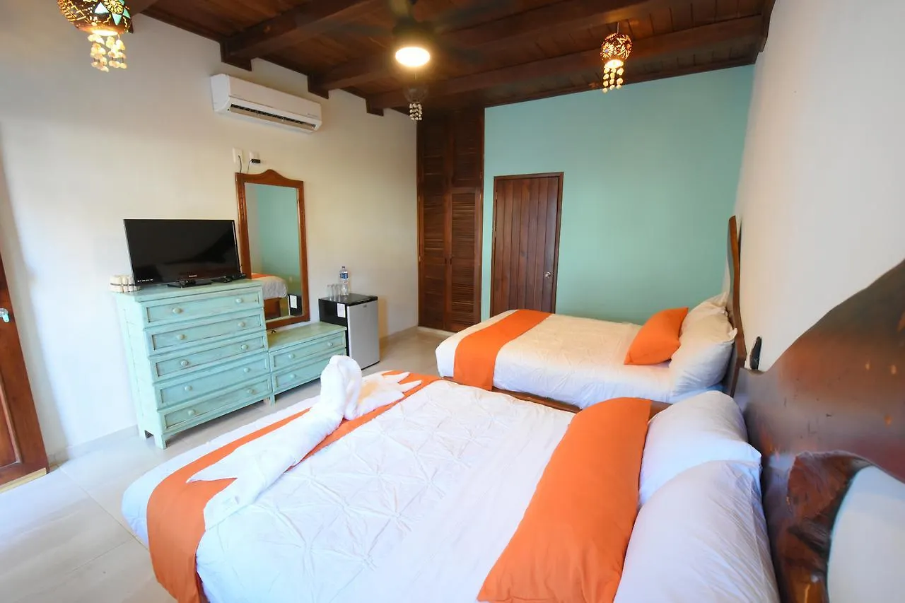 Hotel Hacienda Dos Ojos Tulum